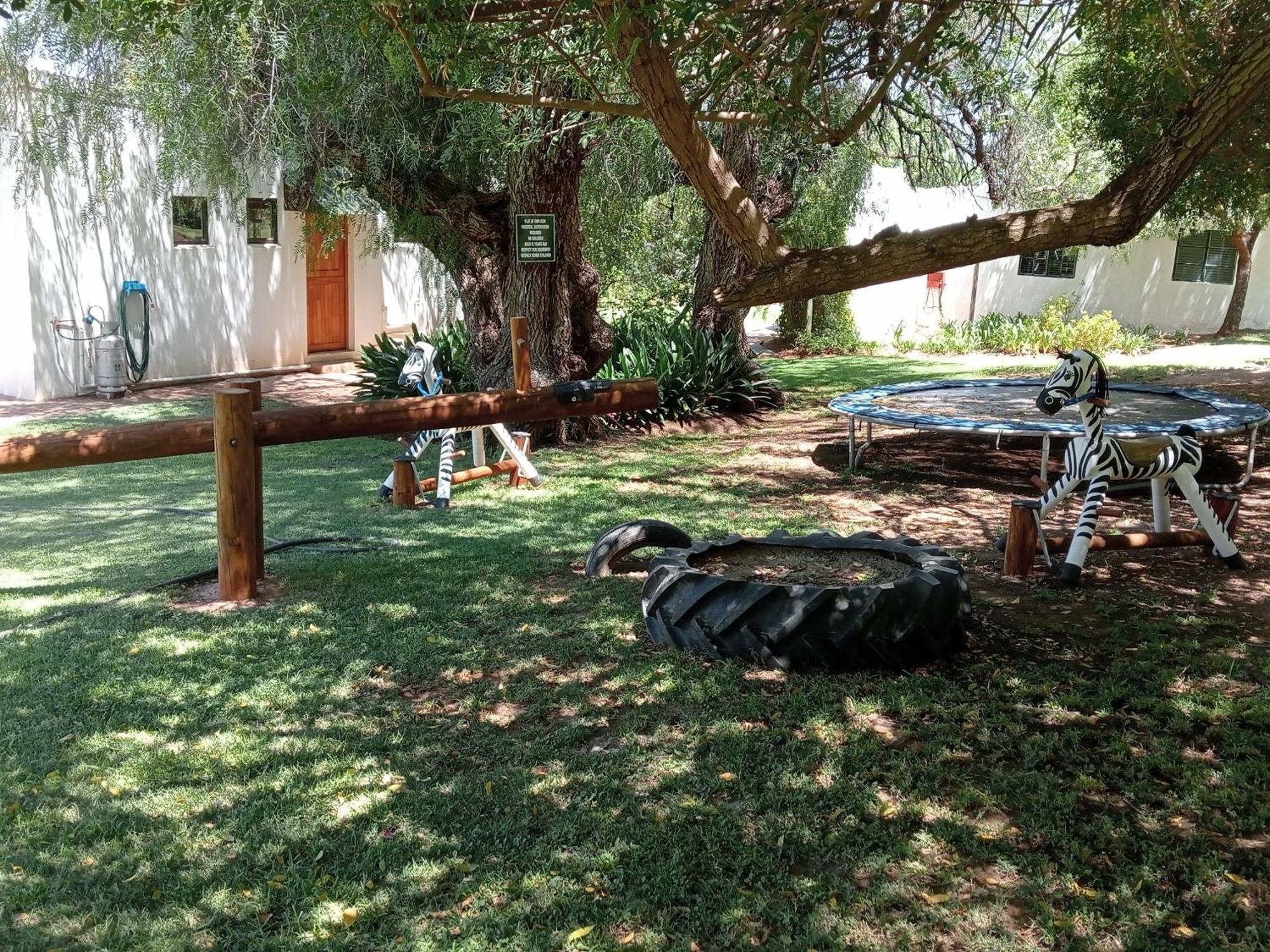 Kranskloof Country Lodge Oudtshoorn Esterno foto